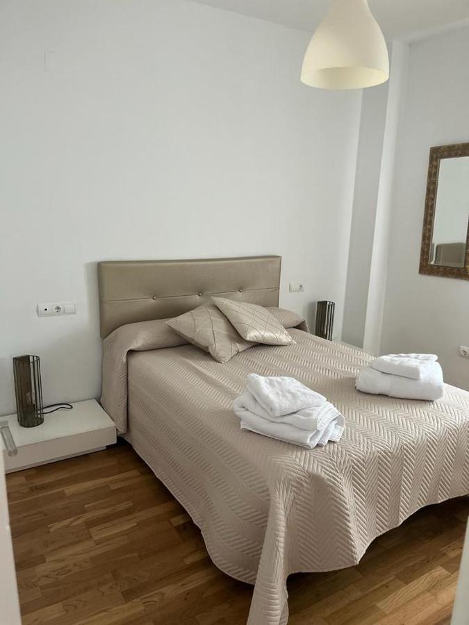 Atico Con Terraza- Solarium Apartment Ecija Exterior photo